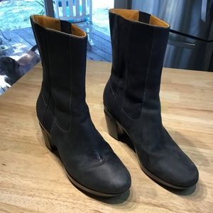 Cole Haan Black Sara Boots w/Nike Air Soles